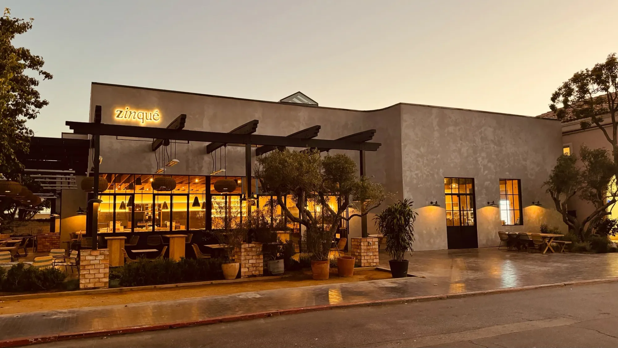 Zinqué Malibu exterior