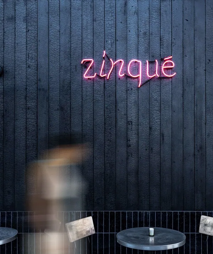 Zinqué neon sign